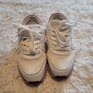 ZEBA Hands-Free Peppermint Sneakers Size 6.5 Size Red White Shoes EUC